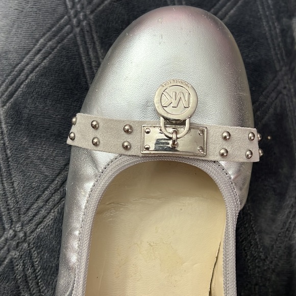 Michael Kors flat shoes Size 5 - Picture 6 of 7
